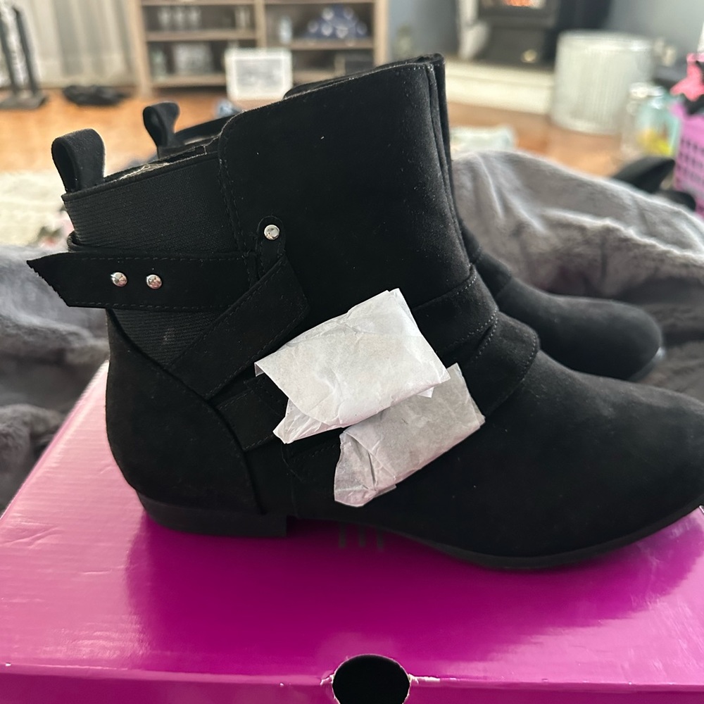 Black booties new in box 8.5